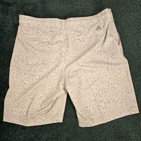 Adidas Shorts Mens 36 Ultimate Chino Golf Brown 8.5" Inseam Flags Print Golfer - Picture 7 of 7